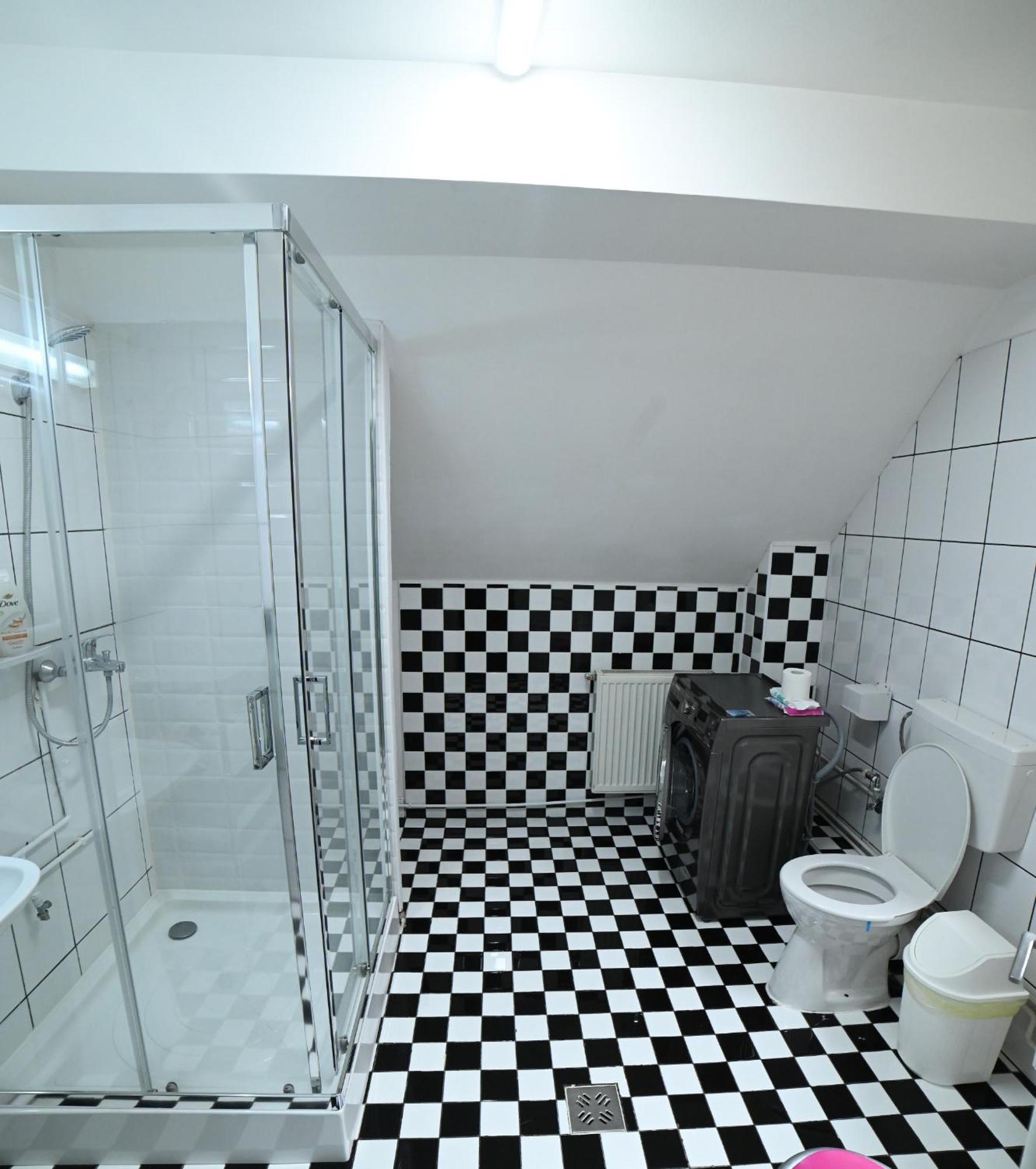 Casa De Vacanta Satic Piatra Craiului La Doi Viermi Bagian luar foto