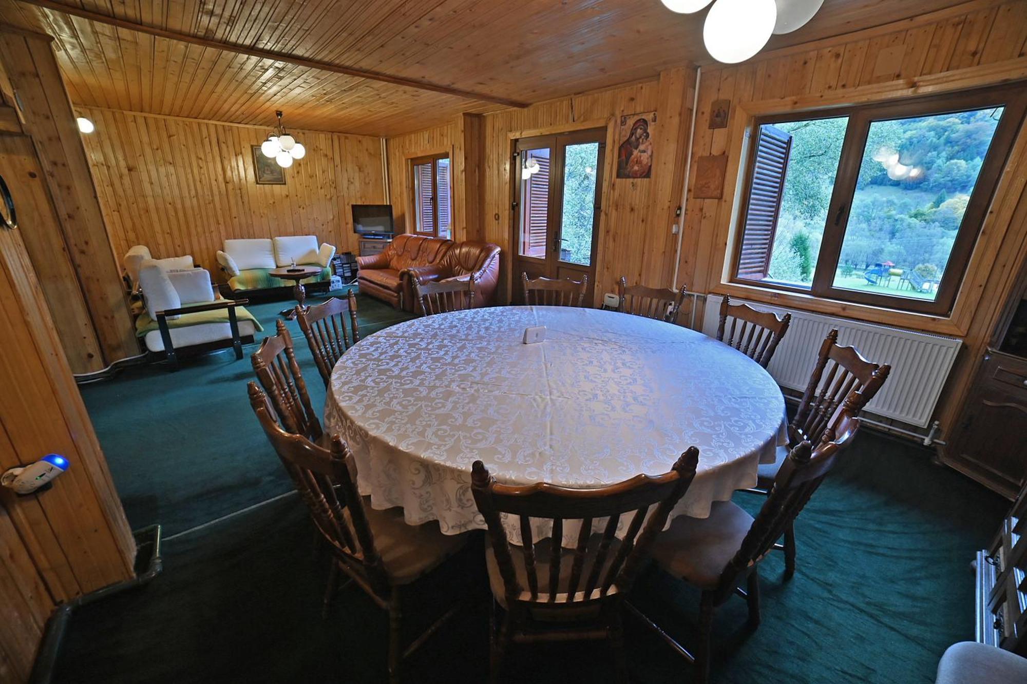 Casa De Vacanta Satic Piatra Craiului La Doi Viermi Bagian luar foto